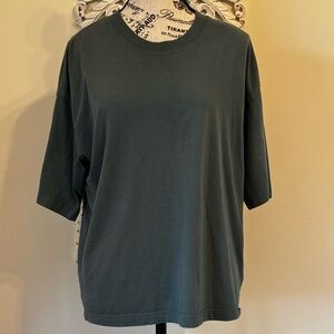 TenTree Women’s Oversized T-shirt in Agave Green - Small